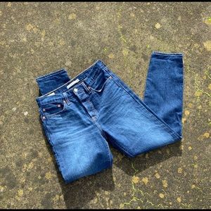 Levi’s Wedgie Fit  /  27